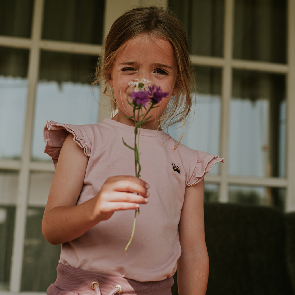 Meisjes T-shirt met Ruffle Mouwen Roze – Pre-order ✨