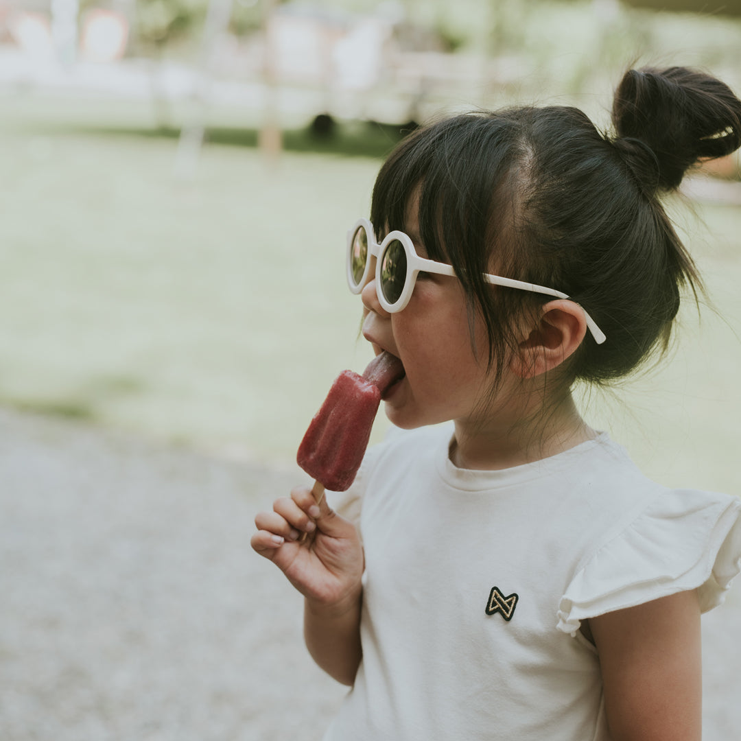 Meisjes T-shirt met Ruffle Mouwen off white – Pre-order ✨
